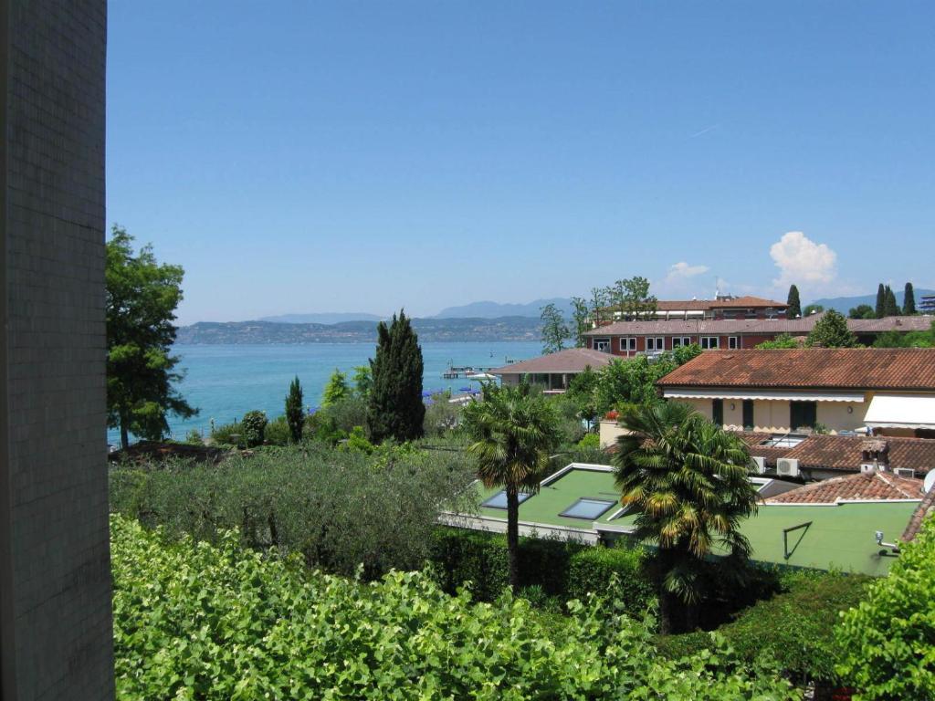 Hotel Giardino Sirmione Exterior foto